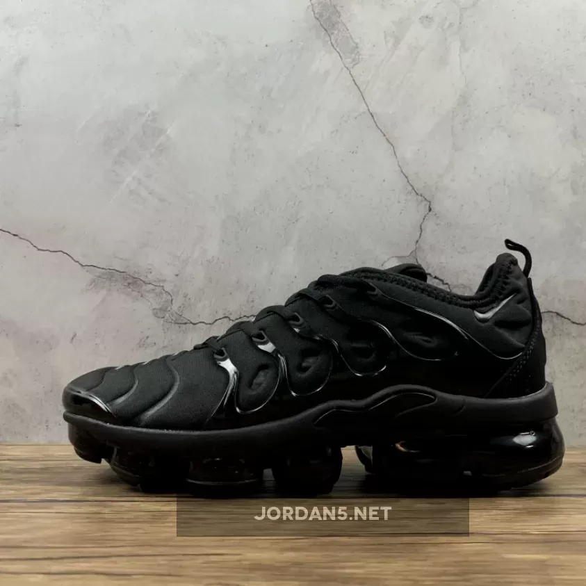 Nike Air VaporMax Plus 'Triple Black' 924453-004 For Sale