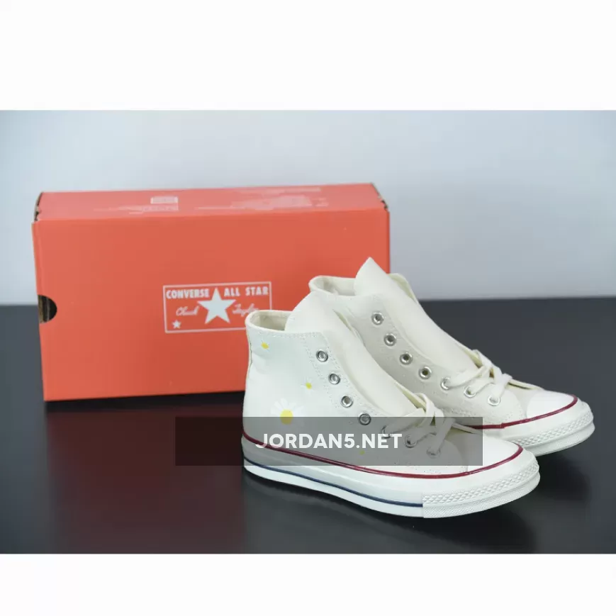 Looney Tunes x Converse Chuck 70 High Top Yellow converse parchment high tops