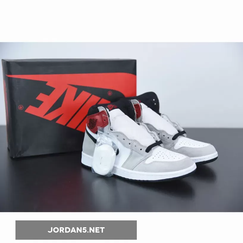 Air Jordan 1 Retro High OG 'Light Smoke Grey' White/Black-Light Smoke Grey-V 555088-126 AJ1 air jordan 1 retro high og 'smoke grey