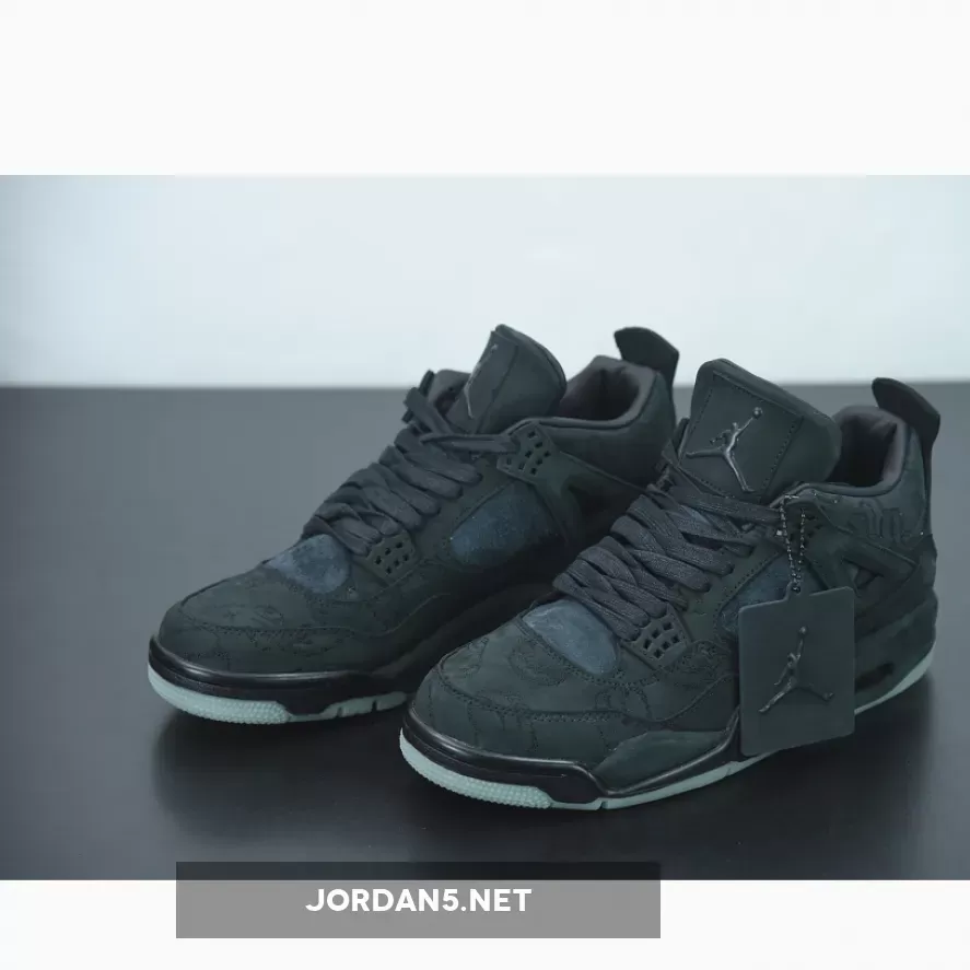 KAWS x Air Jordan 4 Black | JORDAN 1 KAWS 930155-001 KAWS x Air Jordan 4 Black | JORDAN 1 KAWS 930155-001