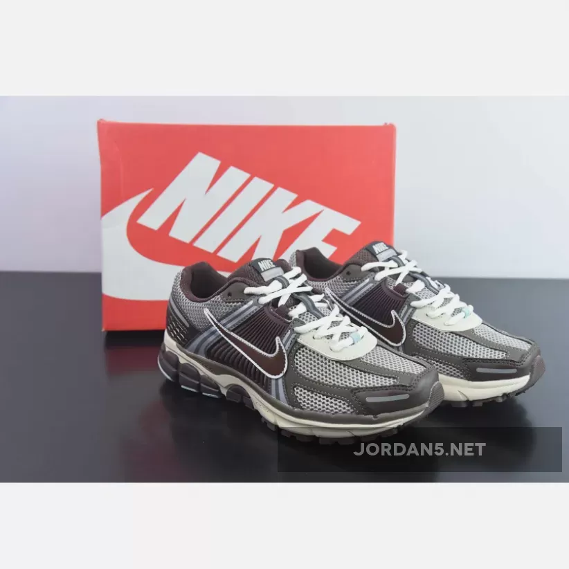 Nike Vomero Iron Ore, Nike Zoom Vomero 5 Earth Fossil FD9920-022