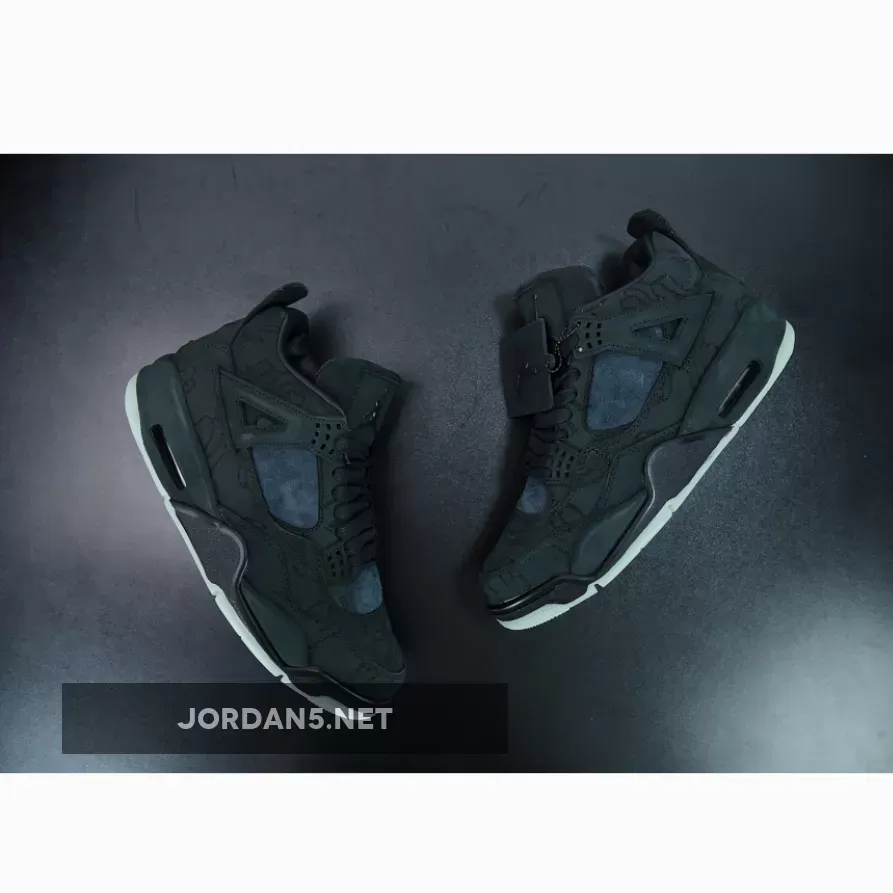 KAWS x Air Jordan 4 Black | JORDAN 1 KAWS 930155-001 KAWS x Air Jordan 4 Black | JORDAN 1 KAWS 930155-001