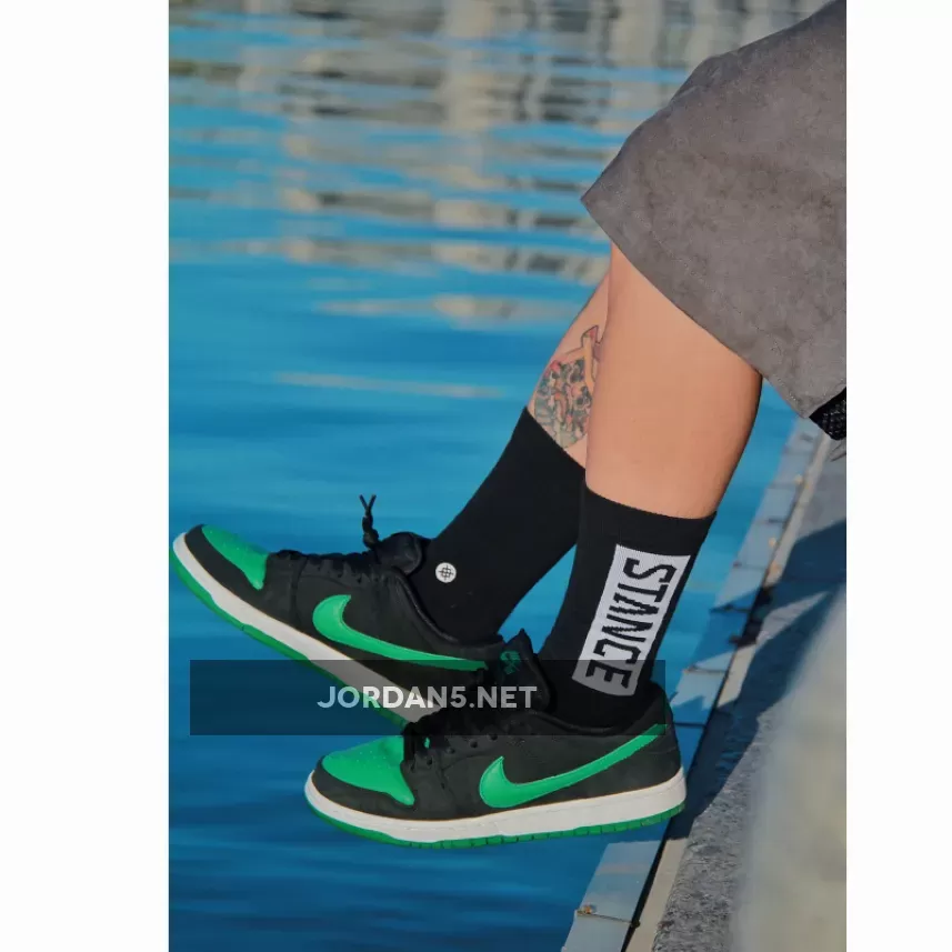 Nike SB Dunk Low Pro Black/Pine Green-White - pine green dunk low