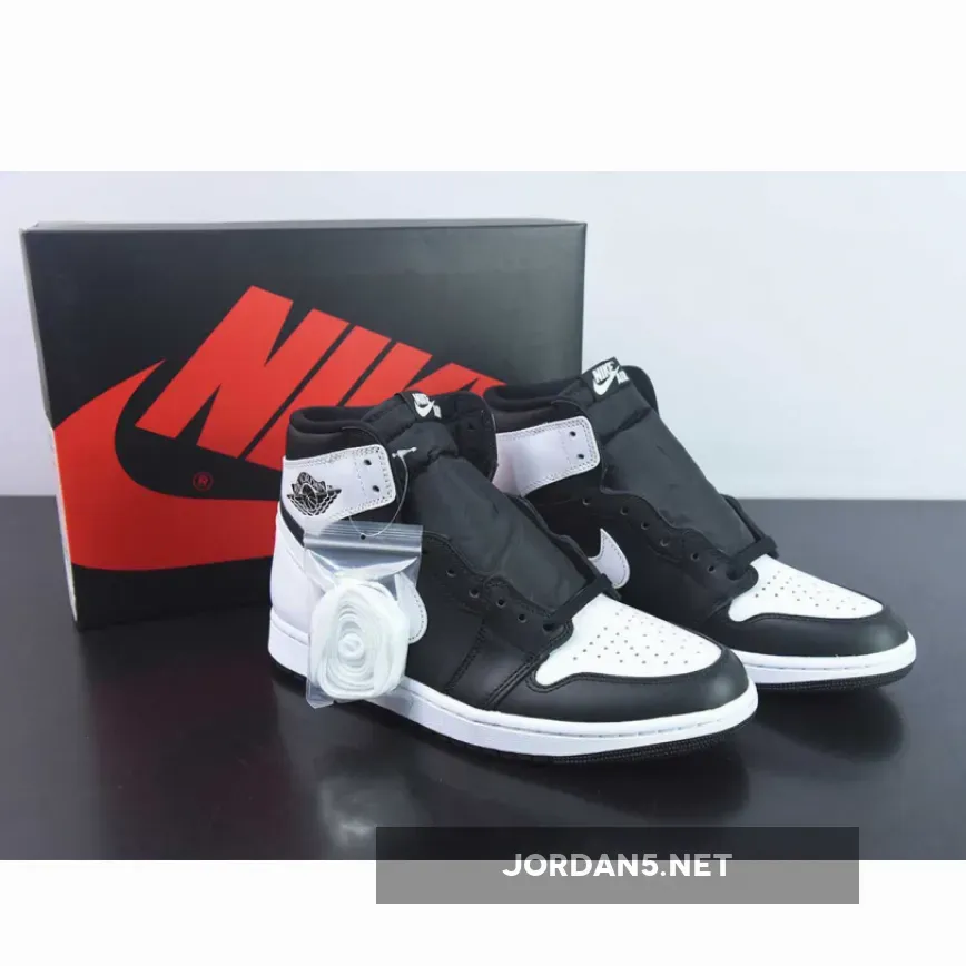 Air Jordan 1 High OG Black White