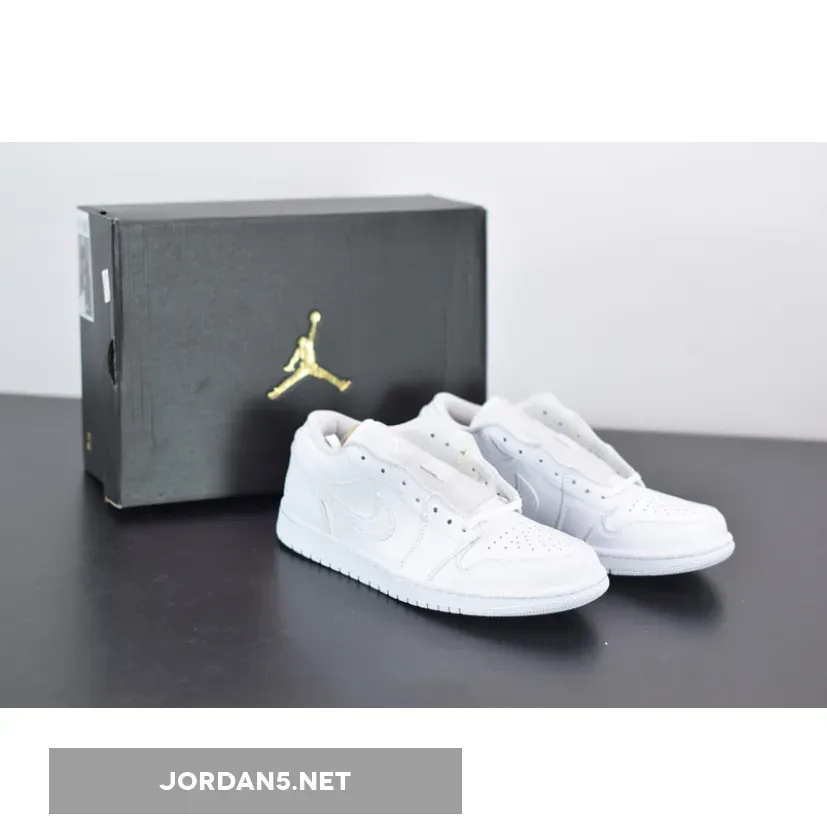 Air Jordan 1 Low ’Triple White’