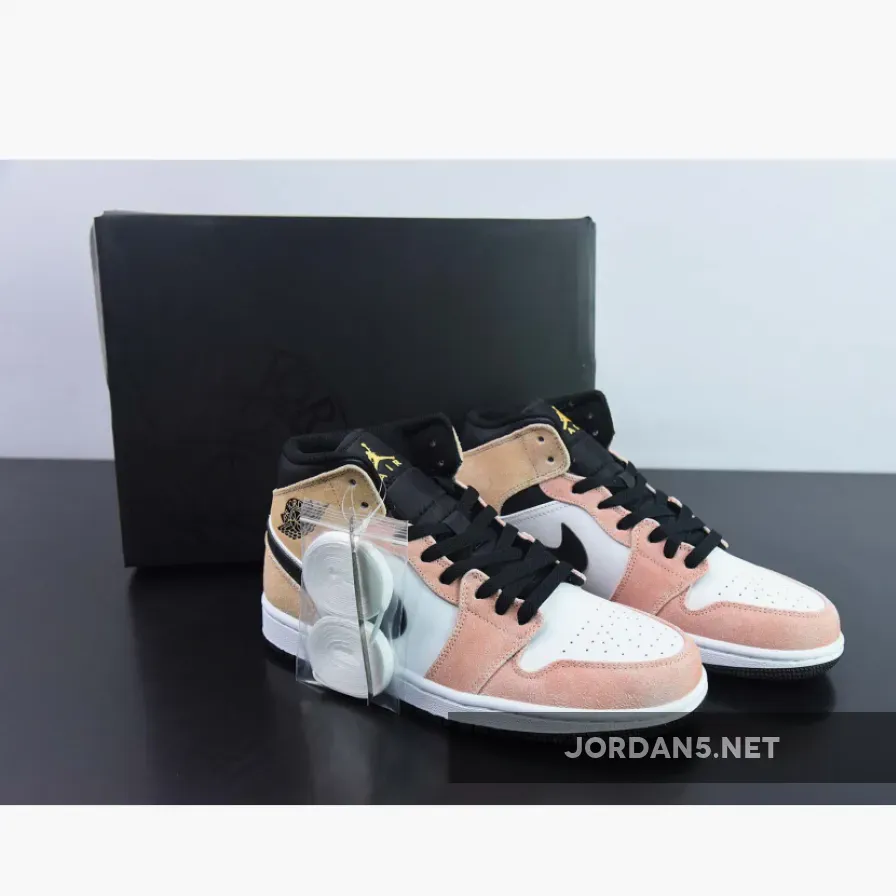 Air Jordan 1 Mid Flight Club