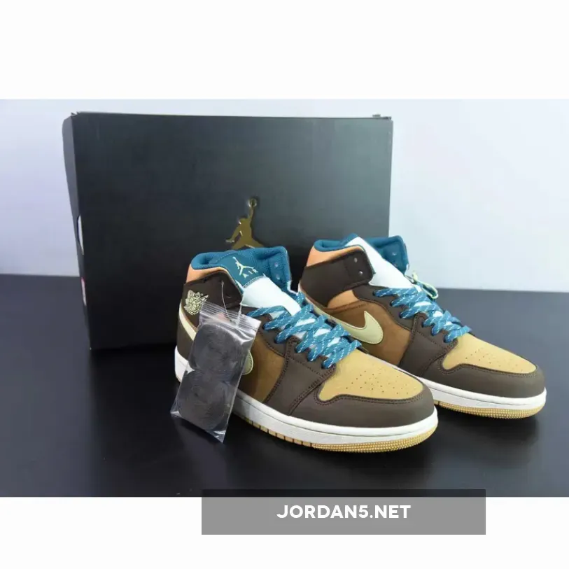 Air Jordan 1 Mid GS Cacao Wow