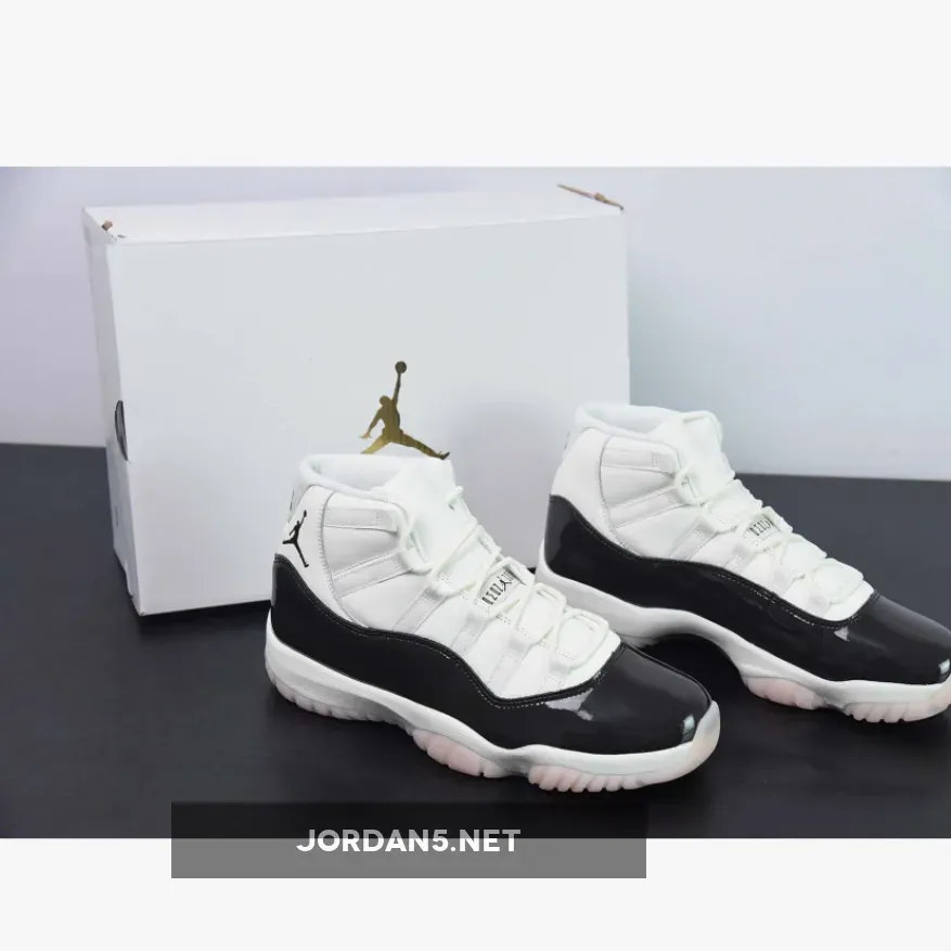 Air Jordan 11 Neapolitan Sail/Velvet Brown-Atmosphere