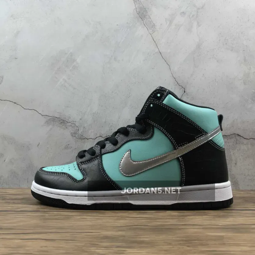 Diamond Supply Co. x Nike SB Dunk High Aqua/Chrome-Black