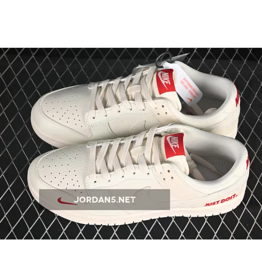 DUNK LOW SB JUST DO IT WHITE/BEIGE/RED