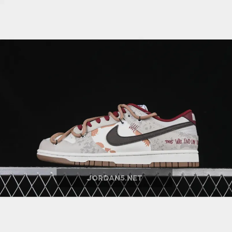 DUNK LOW SB WHITE/GREY/RED/BROWN