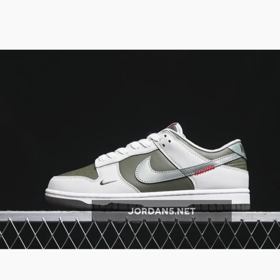 DUNK LOW SB YEAR OF THE SNAKE MEDIUM OLIVE/JADE HORIZON/SAIL/IRONSTONE/RED/SAIL