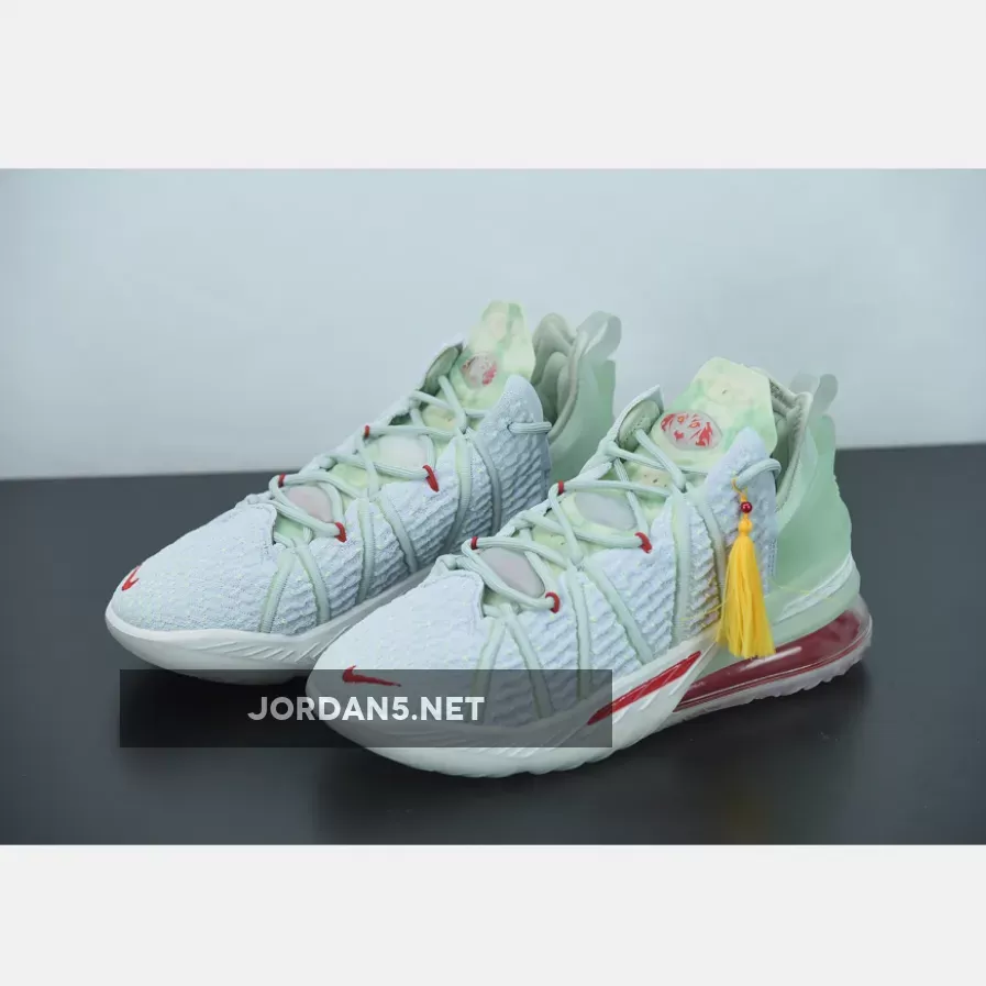 Glow in the dark x Nike LeBron 18 ‘Empire Jade’ Glow in the dark x Nike LeBron 18 ‘Empire Jade’