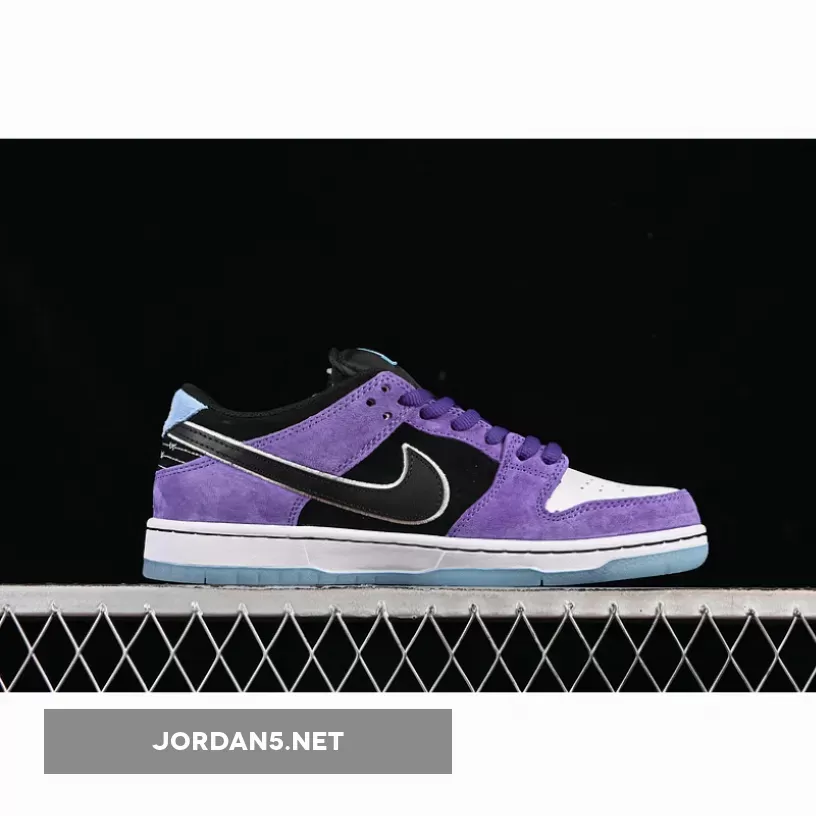 HAYLEY WILSON SB DUNK LOW COURT PURPLE PURPLE/BLACK/BLUE/WHITE