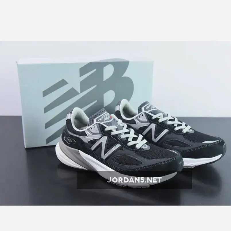 New Balance 990v6 Black White