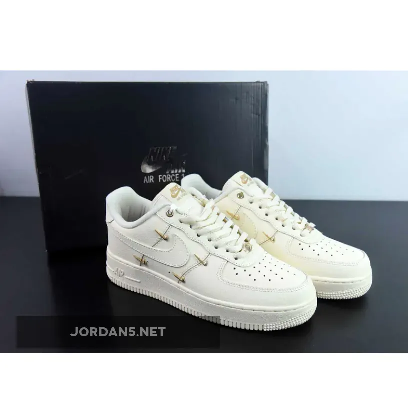 Nike Air Force 1 Low Sail Metallic Gold