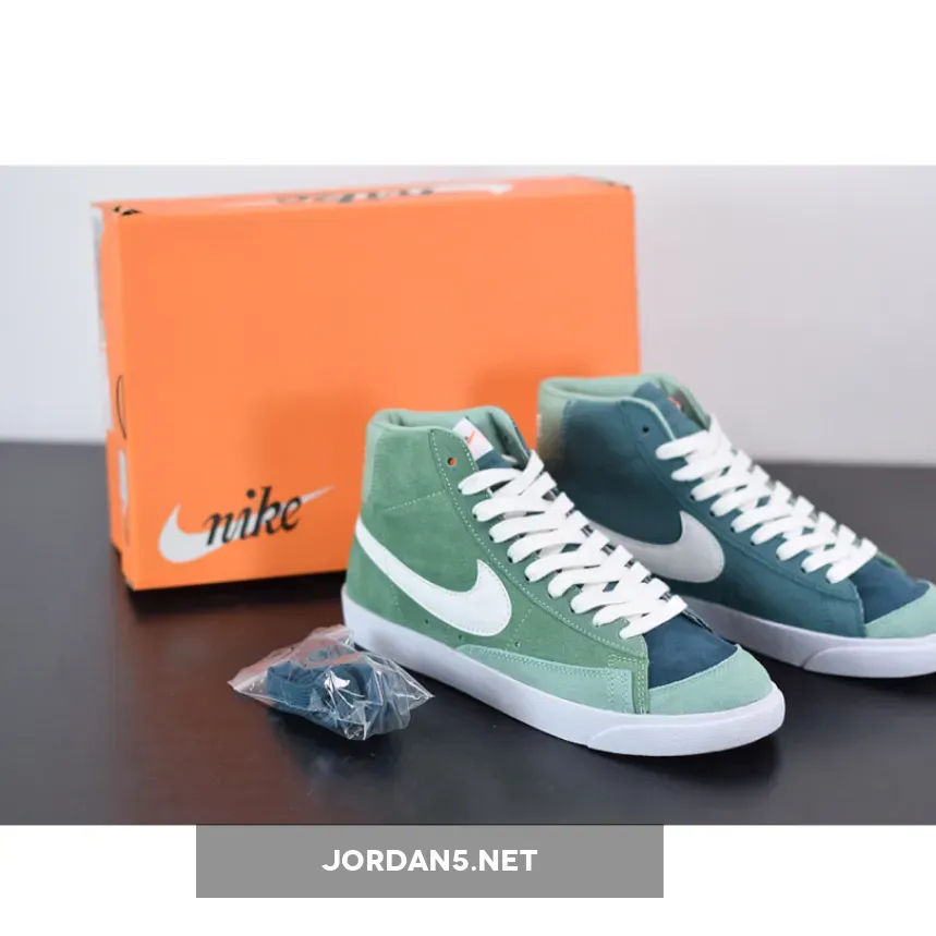 Nike Blazer Mid ’77 Vintage Healing Jade/White-Ash Green