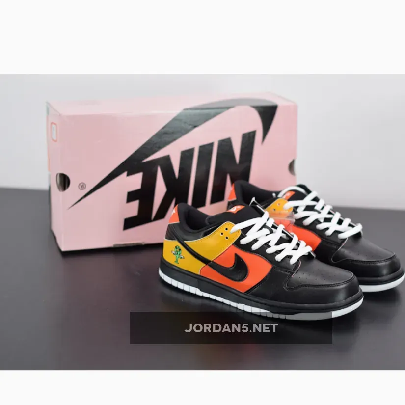 Nike Dunk Low Pro SB "Raygun" Orange Flash/Black