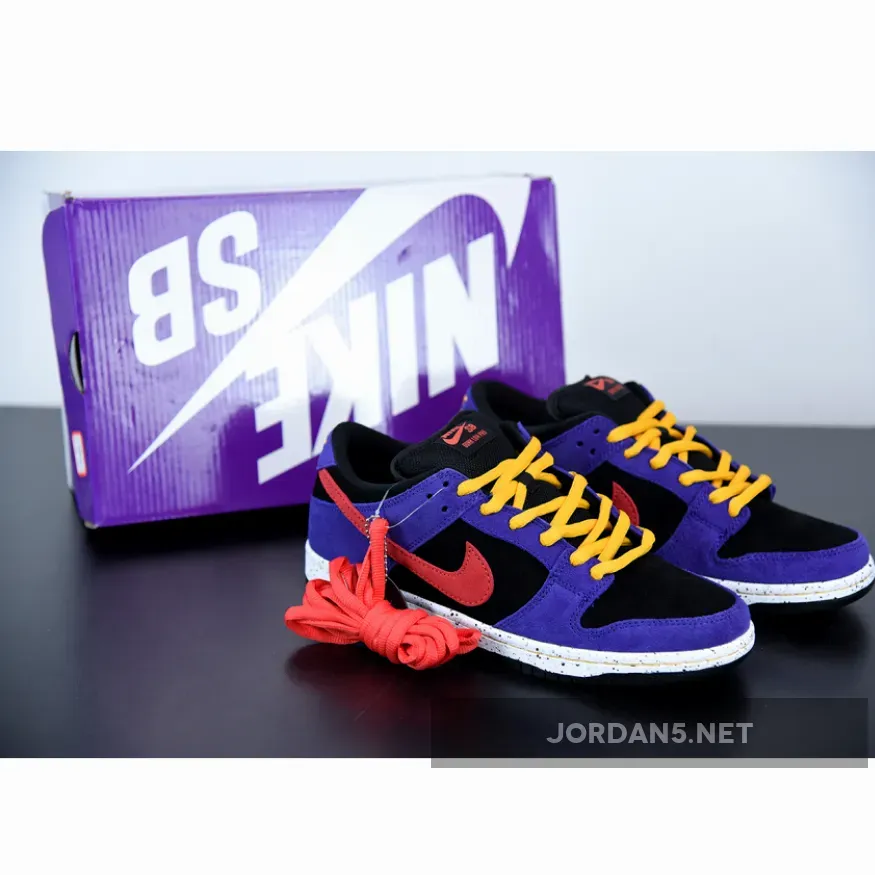 Nike SB Dunk Low "ACG" Black/Sunburst-Varsity Purple-Taxi