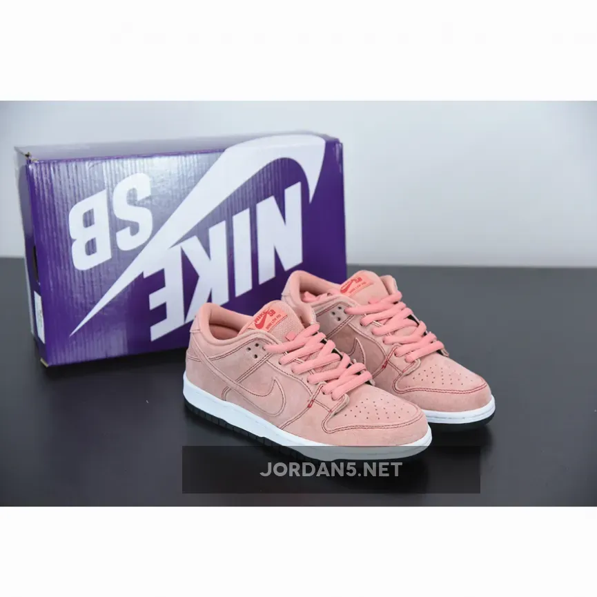 Nike SB Dunk Low "Pink Pig" Atomic Pink