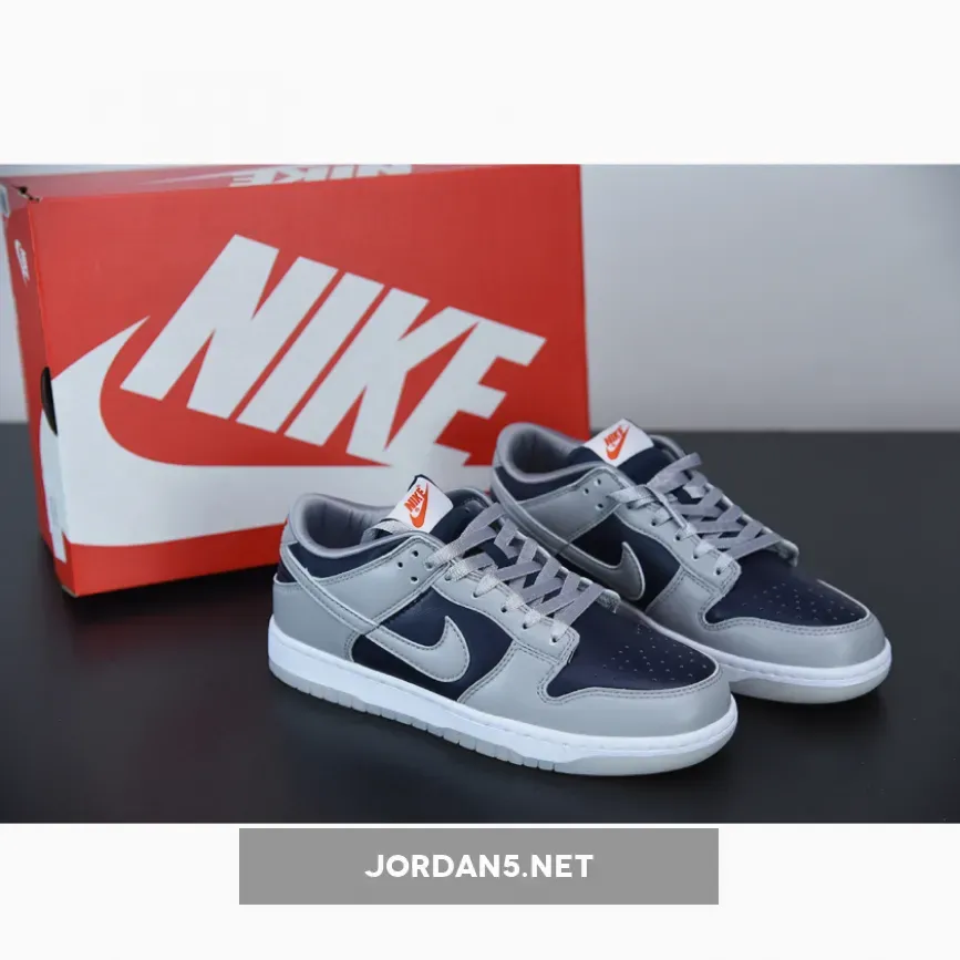 Nike SB Dunk Low SP College Navy/Wolf Grey-University Red