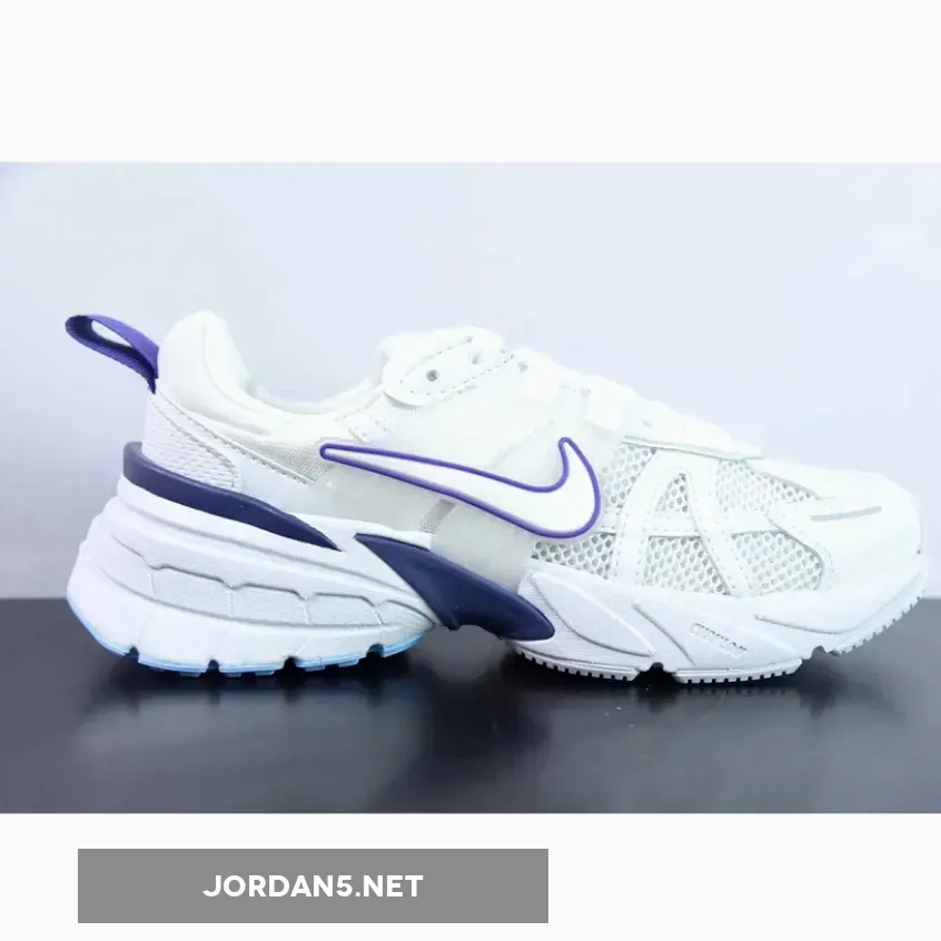 Nike WMNS Runtekk White Purple Nike WMNS Runtekk White Purple