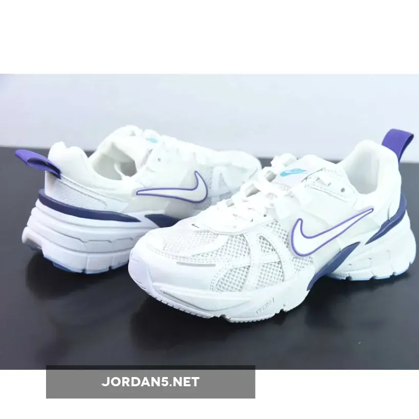 Nike WMNS Runtekk White Purple Nike WMNS Runtekk White Purple