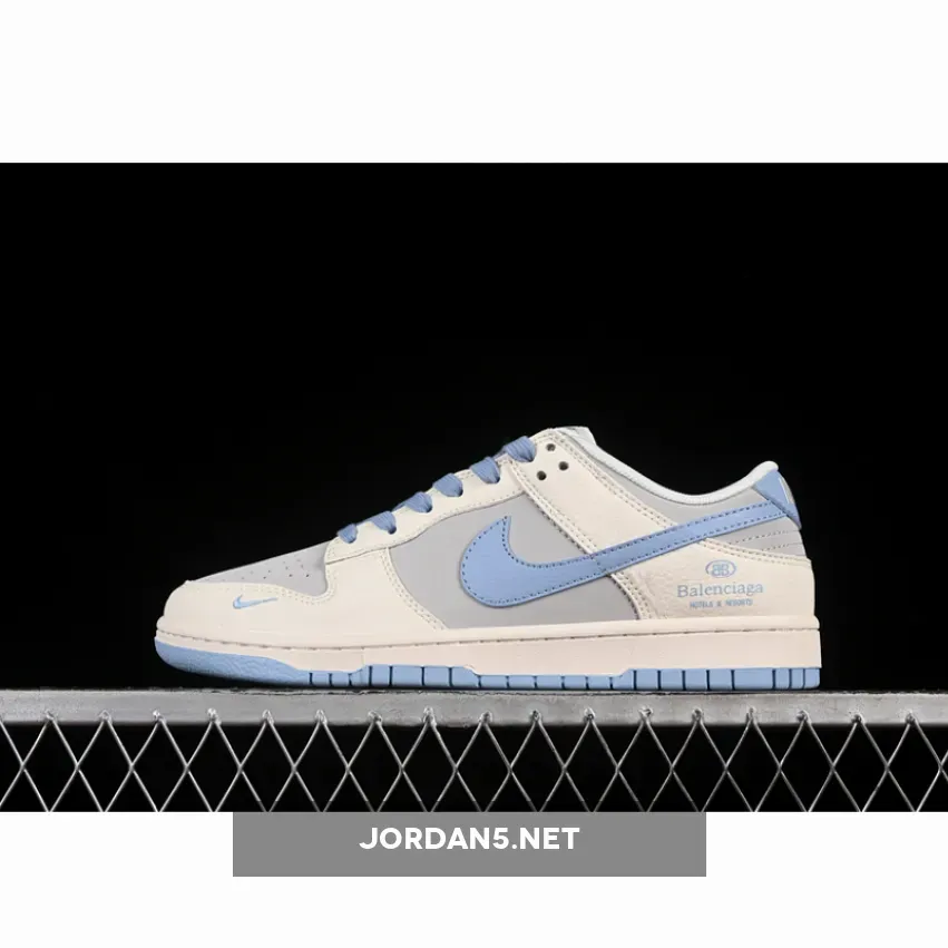 SB DUNK LOW BA*LEN*CIAGA WHITE/GREY/BLUE