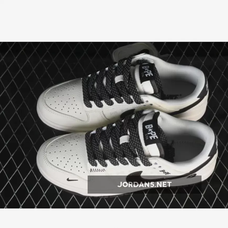 SB DUNK LOW BAPE WHITE/BROWN/BLACK