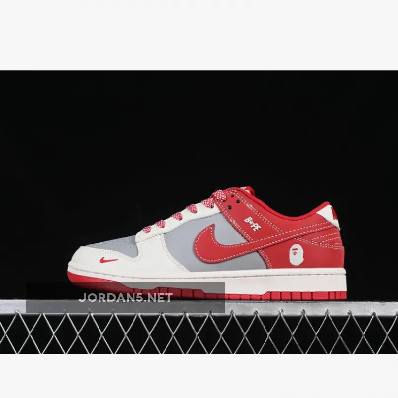 SB DUNK LOW BAPE WHITE/RED/GREY