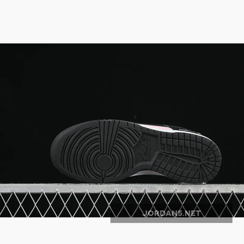 SB DUNK LOW BLACK/PINK