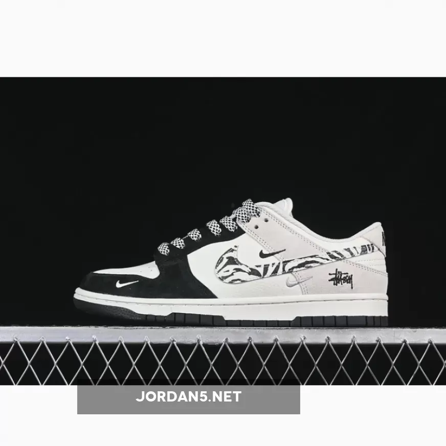 SB DUNK LOW BLACK/WHITRE/GREY