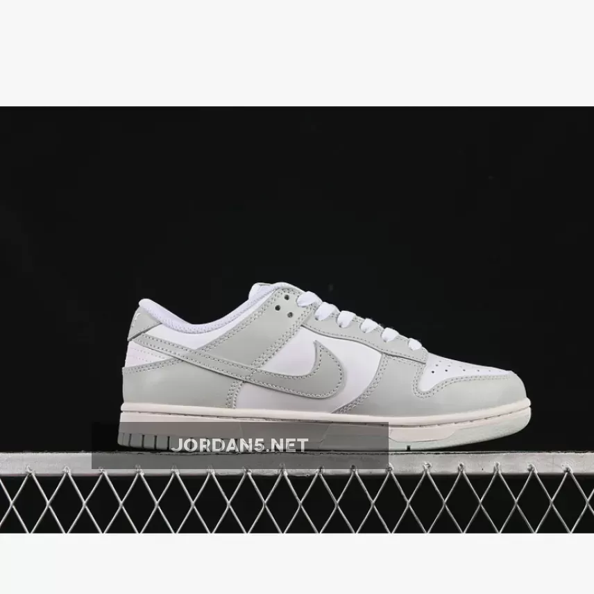 SB DUNK LOW GREY/WHITE