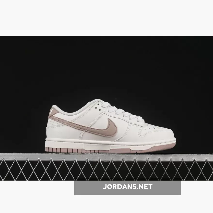 SB DUNK LOW JUST DO IT WHITE/BROWN