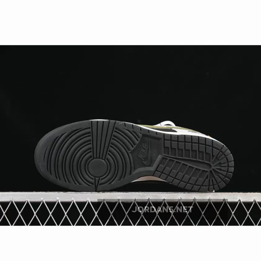 SB DUNK LOW JUST DO IT WHITE/BLACK/GREEN