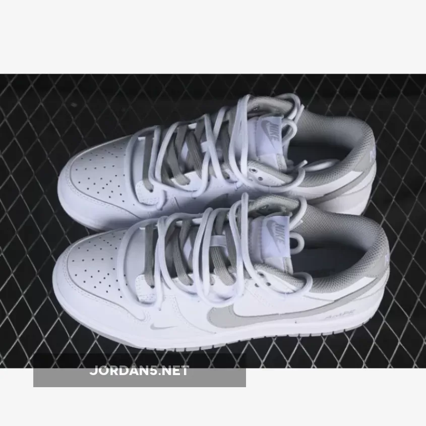 SB DUNK LOW JUST DO IT WHITE/GREY