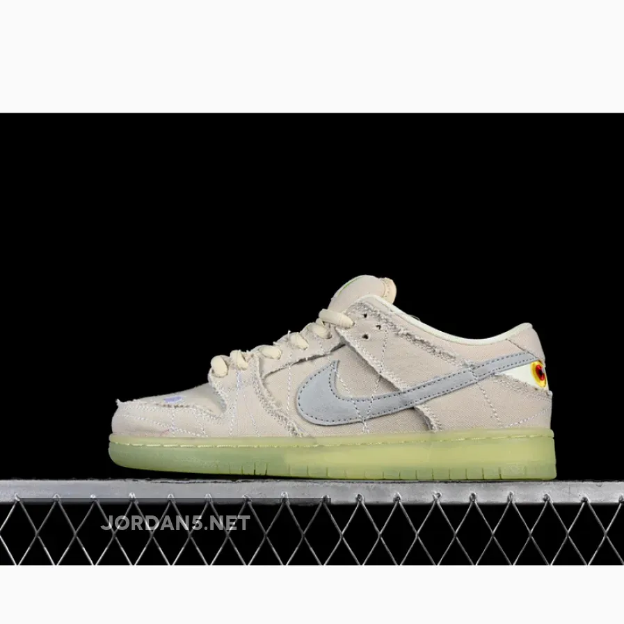 SB DUNK LOW MUMMY COCONUT MILK/SEAFOAM/YELLOW STRIKE