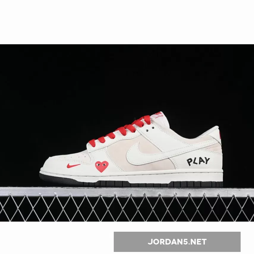 SB DUNK LOW OFF WHITE/BEIGE/RED