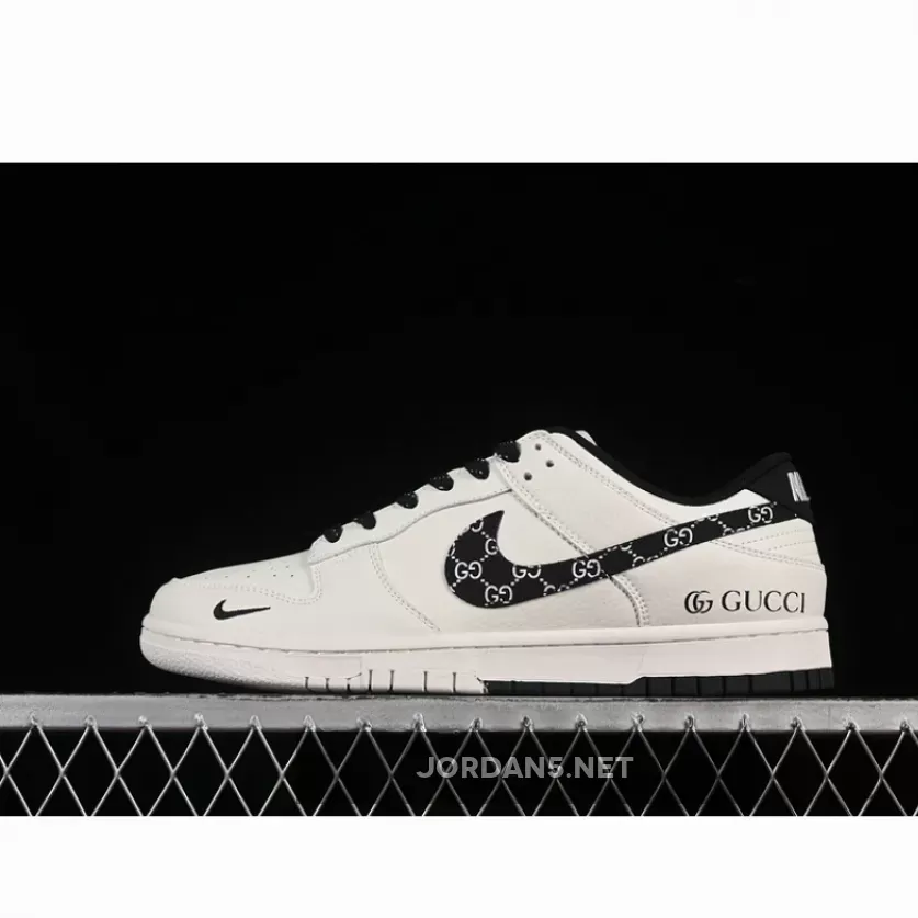 SB DUNK LOW OFF WHITE/BLACK