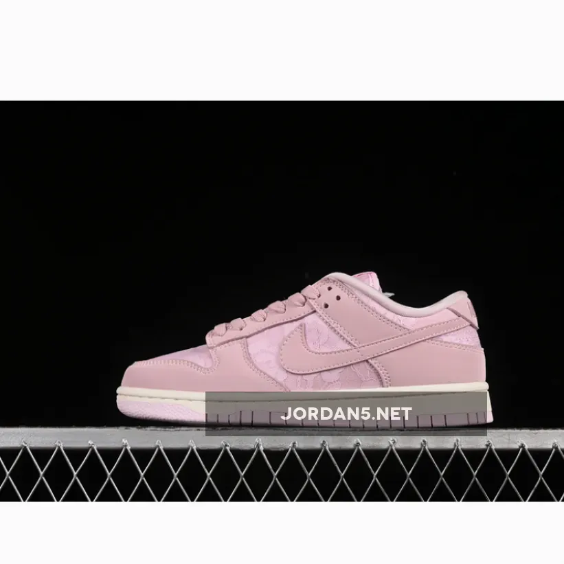 SB DUNK LOW REGAL PINK REGAL PINK/SOFT PEARL/PINK FOAM