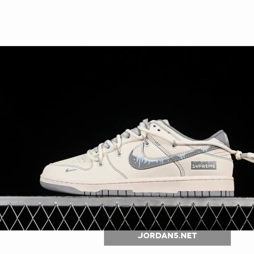 SB DUNK LOW SUP OFF WHITE/GREY