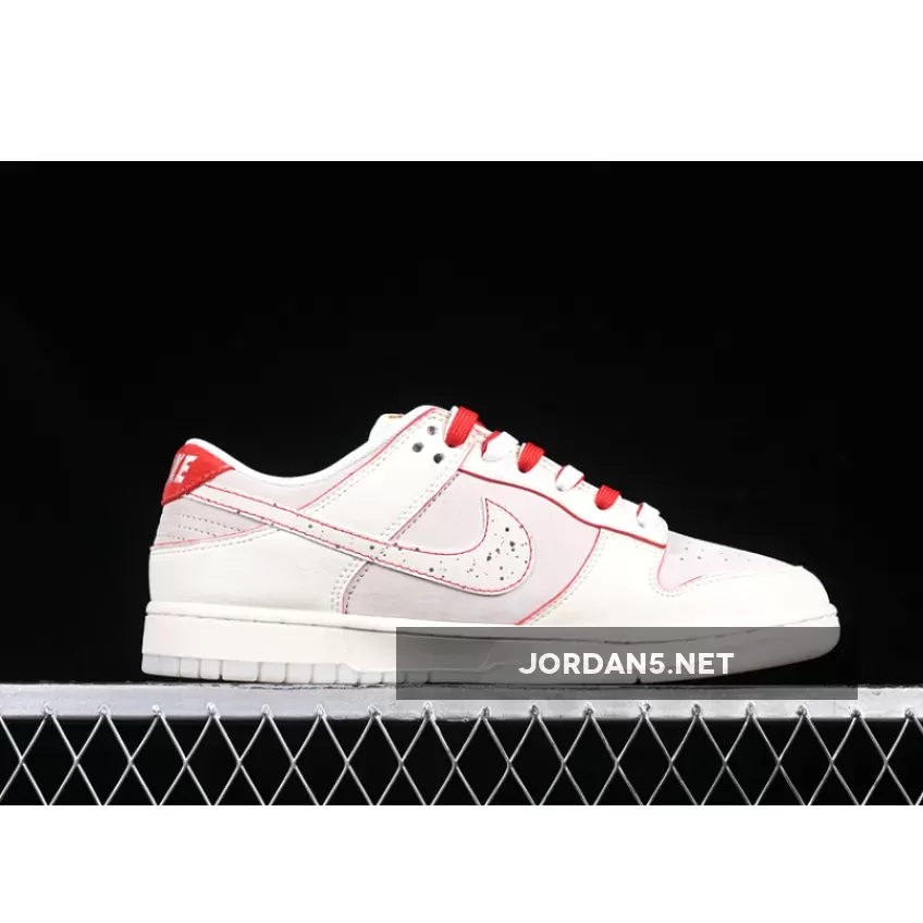 SB DUNK LOW SUP OFF WHITE/RED