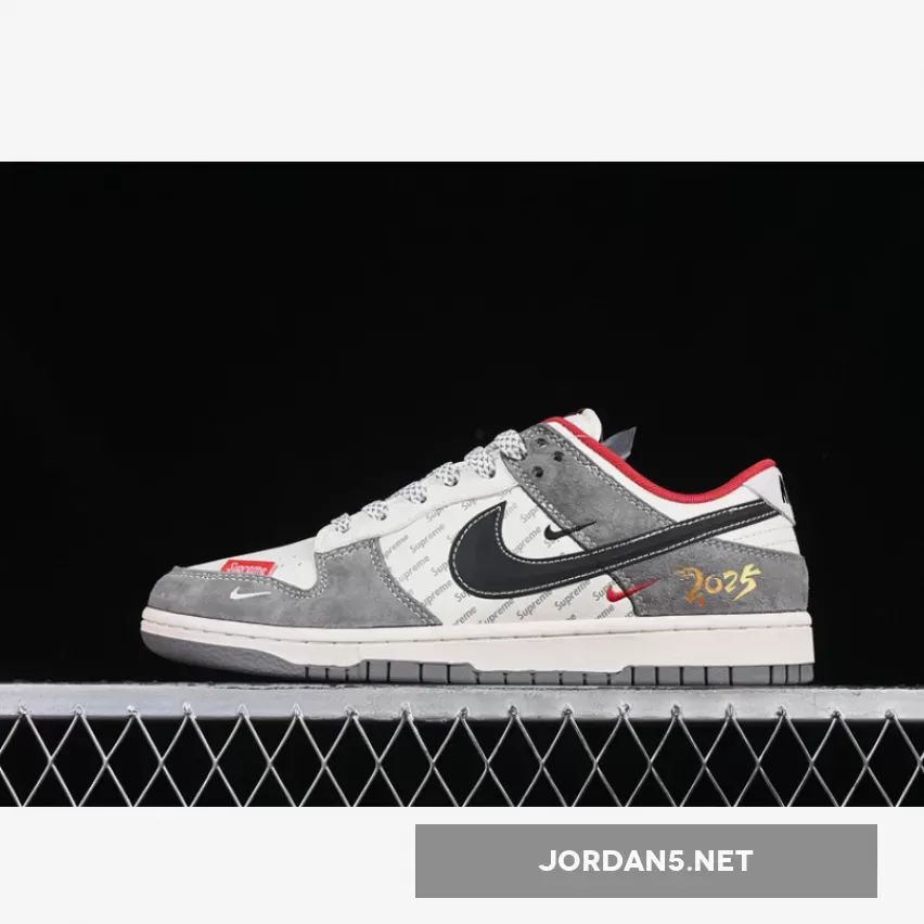 SB DUNK LOW SUP WHITE/BLACK/RED/GREY