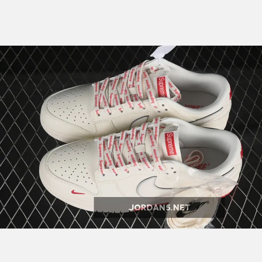 SB DUNK LOW SUPREME OFF WHITE/RED
