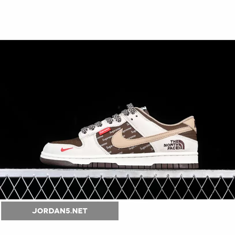 SB DUNK LOW SUPREME WHITE/BROWN