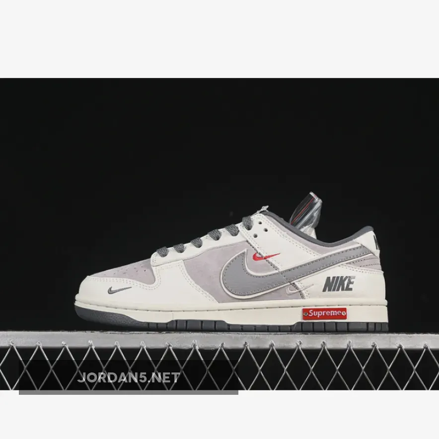 SB DUNK LOW SUPREME WHITE/GREY/RED