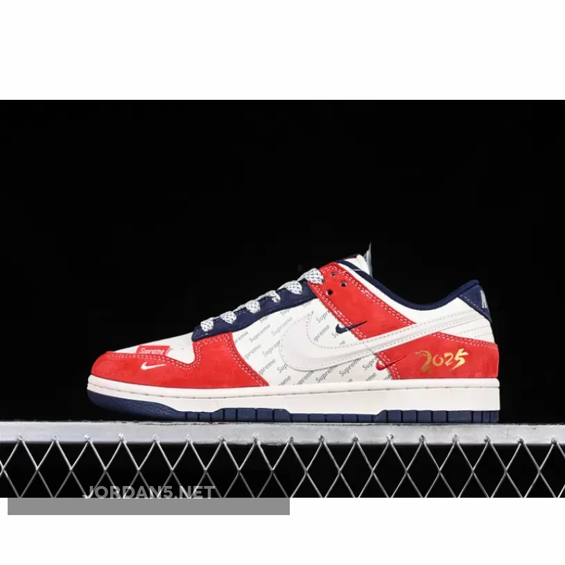 SB DUNK LOW SUPREME WHITE/RED/BLUE