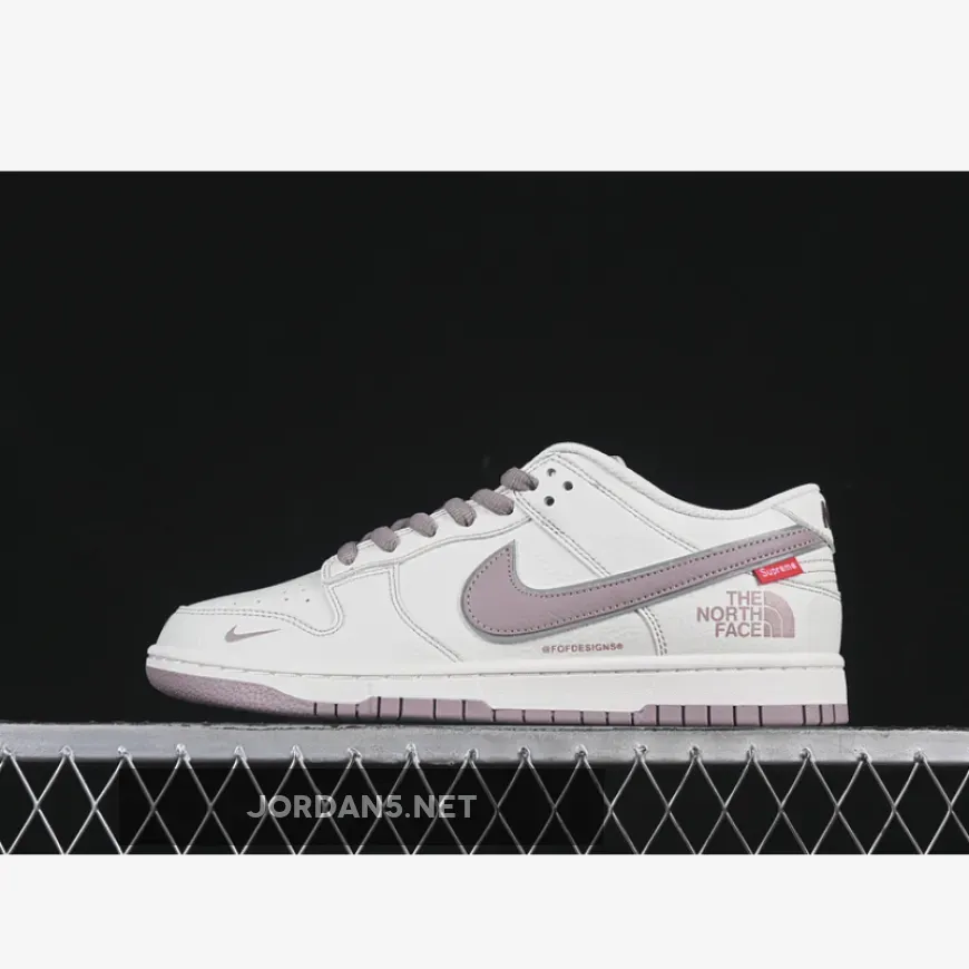 SB DUNK LOW SUPREME X THE NORTH FACE WHITE/PURPLE