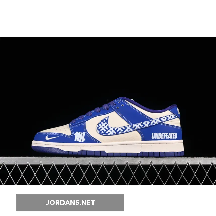 SB DUNK LOW UN WHITE/BLUE