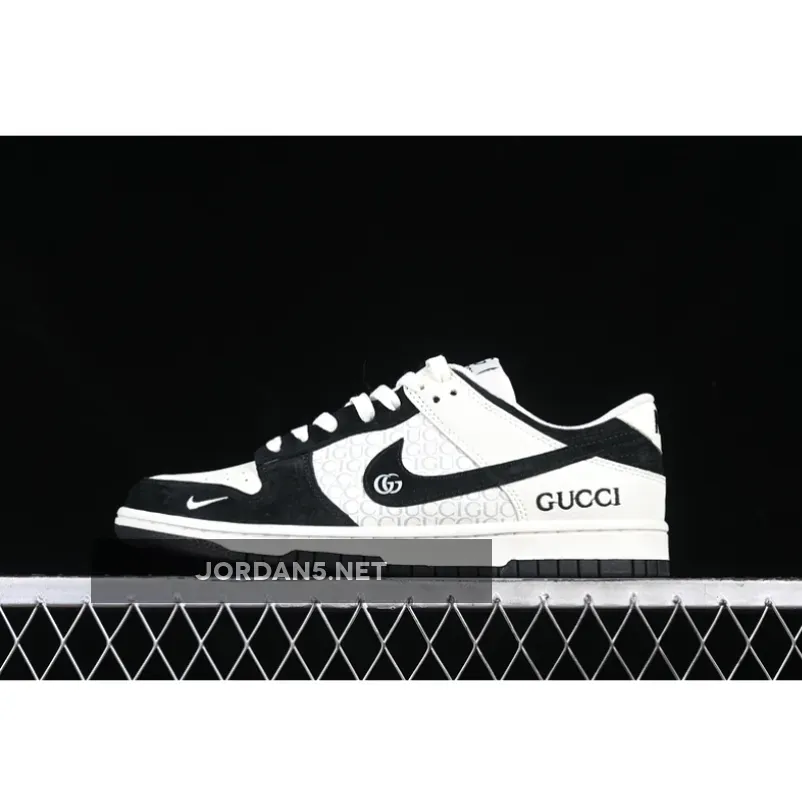 SB DUNK LOW WHITE/BLACK